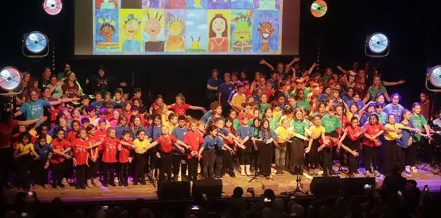 Ein buntes Unterhaltungsprogramm wurde den Gästen geboten | Foto: Kreisstadt St. Wendel / Josef Bonenberger