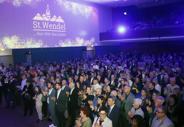 Großer Andrang im Saalbau | Foto: Kreisstadt St. Wendel / Josef Bonenberger
