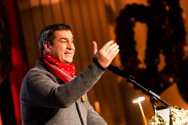 Der bayerische Ministerpräsident soll vor das Narrengericht. (Archivbild)  | Foto: Philipp von Ditfurth/dpa