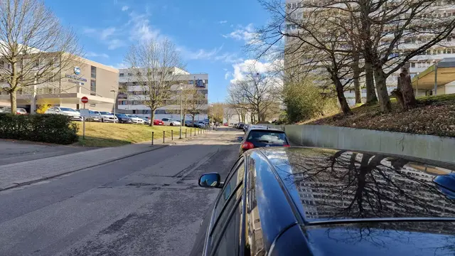 Ohne Genehmigung fürs Parken drohen Verwarnung oder Abschleppen  | Foto: Ralf Vester