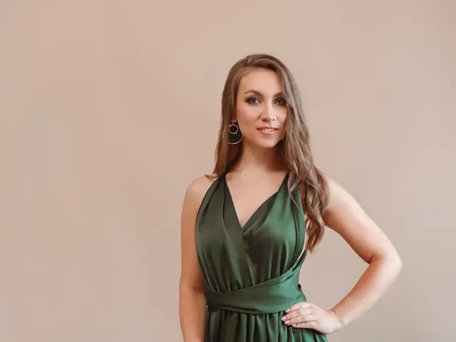 Singt bei dem Konzert "Karneval der Klänge" in der Fruchthalle Kaiserslautern: die aus Riga stammende Sopranistin Annija Adamsone | Foto: Adamsone/gratis