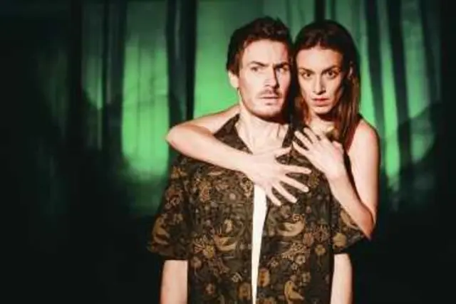 Szenenfoto mit Alexander Milz und Luise Oevermann | Foto: Fotos von Andreas Bassimir / Theatergastspiele Fürth