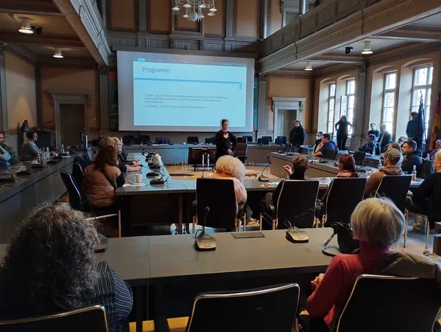 Darstellung einer Schwerstbetroffenen - vor und nach der Erkrankung. | Foto: Privat