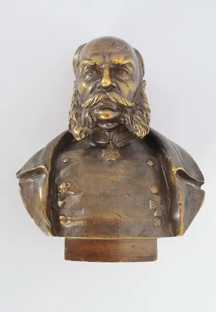 Die Metallbüste von Kaiser Wilhelm I.  | Foto: Erkenbert Museum