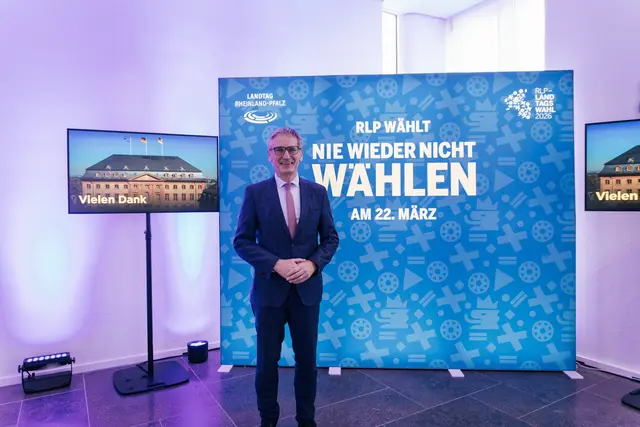 Landtagspräsident Hendrik Hering hat in Mainz den Startschuss für die erste Wahlkampagne des Landtags vor einer Parlamentswahl gegeben | Foto: Landtag RLP/gratis
