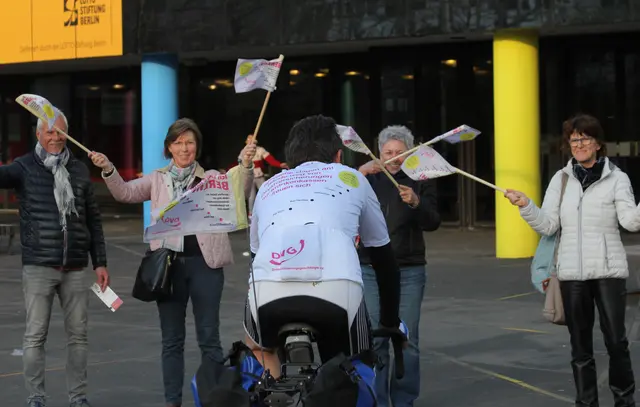 Empfang nach der Prodestfahrt von Offenbach nach Berlin 2019 | Foto: Claus Wulf