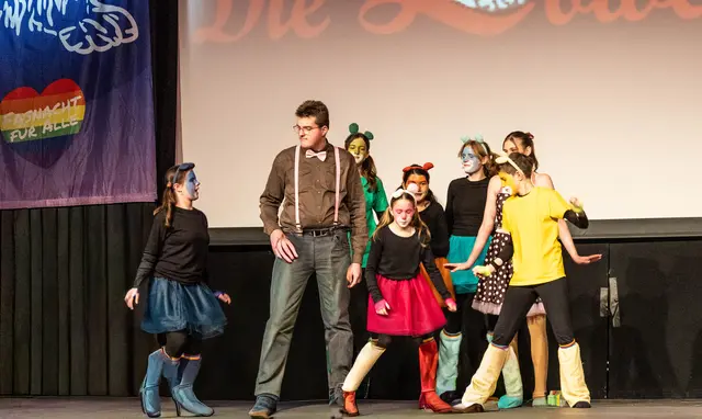 Die Kindertanzgruppe „Perma Lights“ aus Lampertheim  | Foto: Wolfgang Neuberth