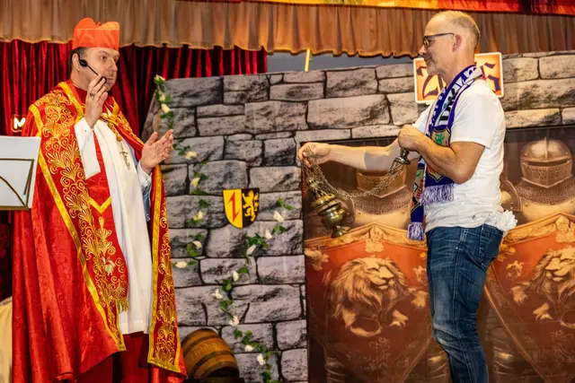 Der -Käfertaler Kardinal- Alexander Fleck und Pfarrer Lukas Glocker  | Foto: Wolfgang Neuberth