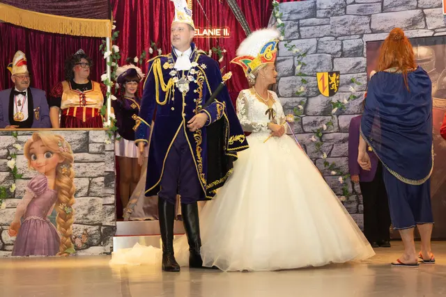 Stadtprinzenpaar Nadine II. von den Grokageli und Prinz Fabian I. vom großen Feuerio | Foto: Wolfgang Neuberth