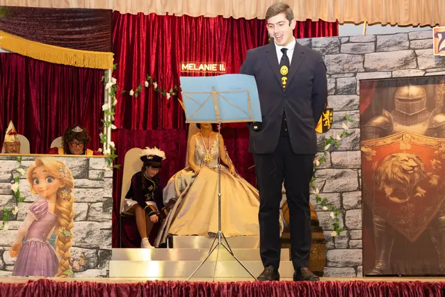 „Fabi, die Stewardess“.  | Foto: Wolfgang Neuberth