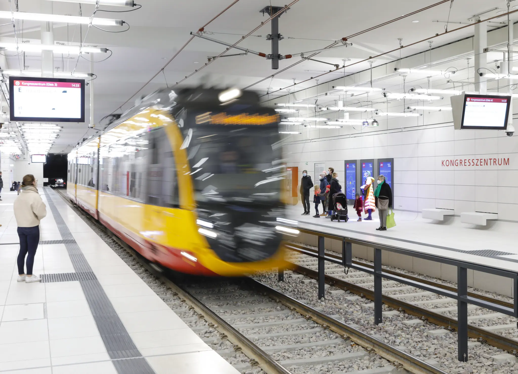 Karlsruher-Gemeinderat-beschlie-t-Angebotsreduzierung-beim-PNV