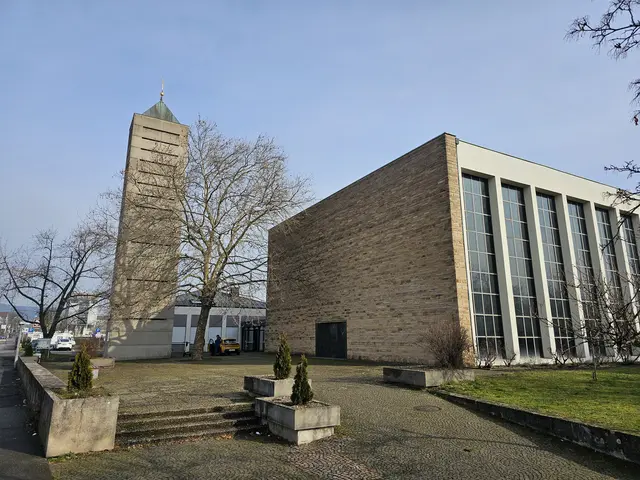 Martin-Luther-Kirche mit Gemeindezentrum | Foto: Michael Landgraf