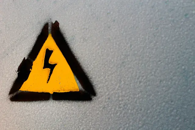 Hochspannung Symbolbild | Foto: Iurii Gagarin/stock.adobe.com