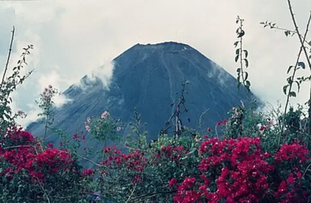 Erinnerungen an Auslandsjahre in El Salvador
Hans-Joachim Schatz, Schulleiter i.R., Edenkoben | Foto: zur freien Verfügung