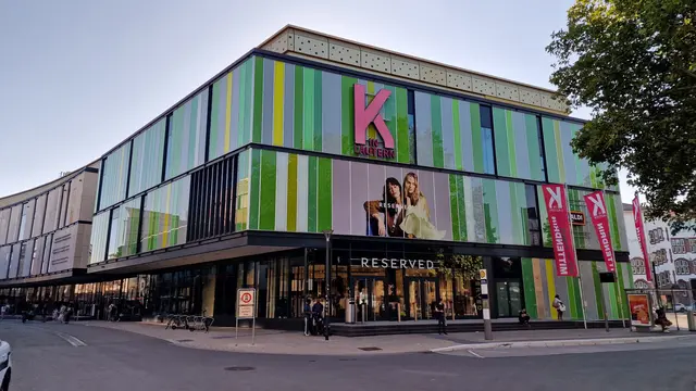 Bei einem anschließenden Rundgang durch die Mall trafen die Mitarbeiter auf einen 17-jährigen Jugendlichen, der den Einsatzkräften bereits bekannt ist | Foto: Ralf Vester