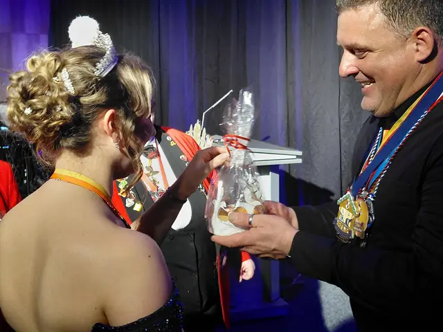 Volker der Erste ist nicht nur ein guter Gastgeber, sondern auch ein Fastnachter mit Herz der weiß, dass Fastnacht Menschen verbindet. | Foto: Andreas Klamm