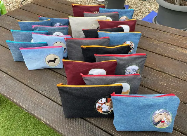 Kleine Taschen mit großer Wirkung: Eine private Initiative zeigt, wie Engagement und Nachhaltigkeit Hand in Hand gehen können.  | Foto: Sabine Haase