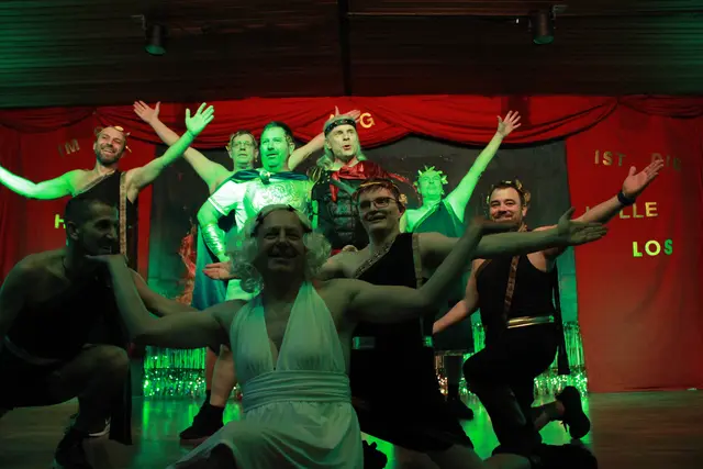 "Gruppenbild mit Dame": Das Keilerballett | Foto: KVG