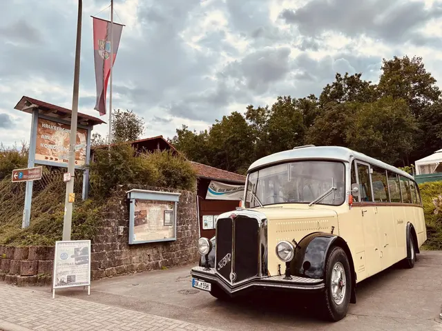 Mit dem Oldtimerbus unterwegs | Foto: VG Lauterecken-Wolfstein