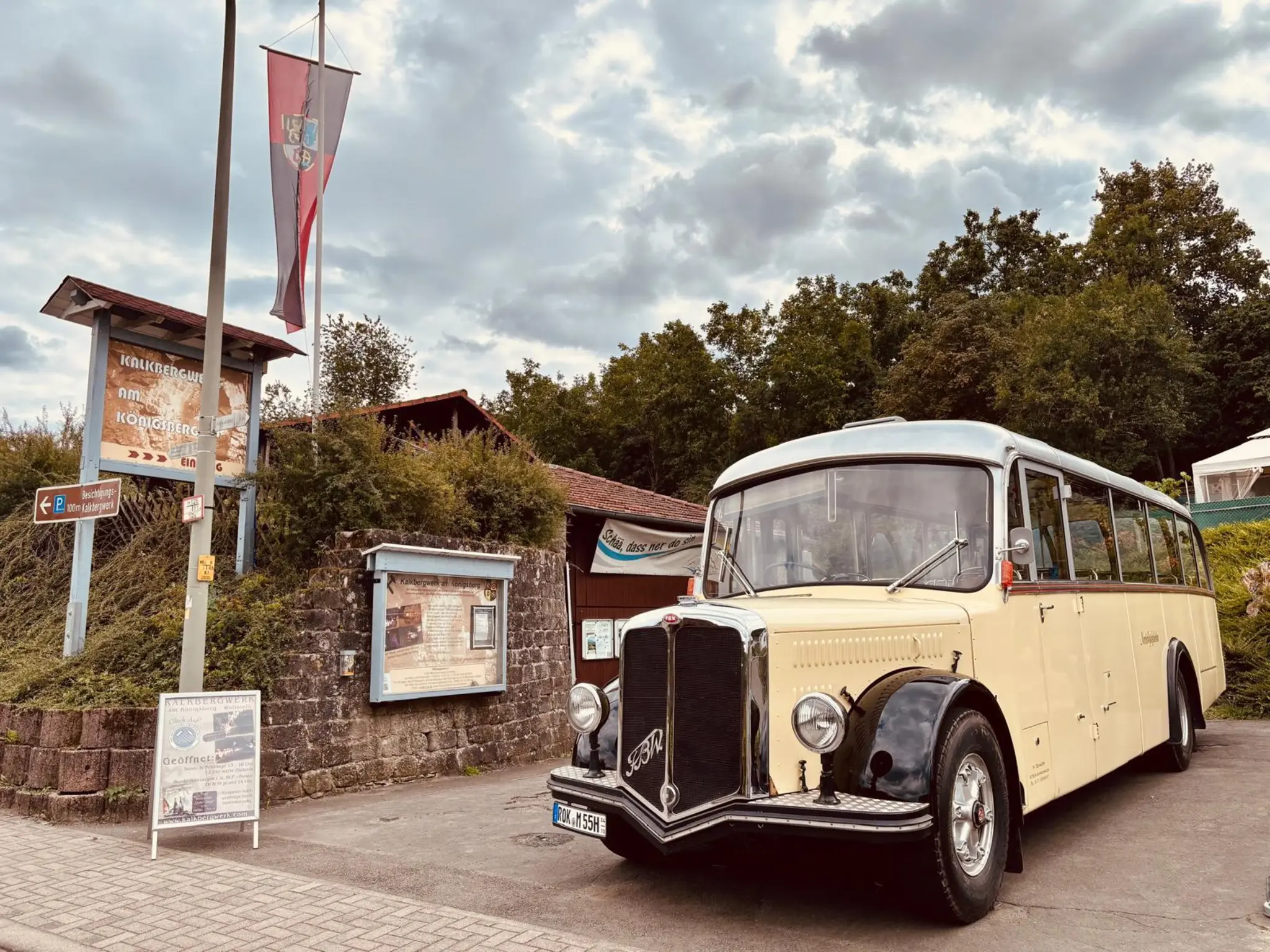 Mit-dem-Oldtimerbus-die-Sch-tze-der-Alten-Welt-entdecken