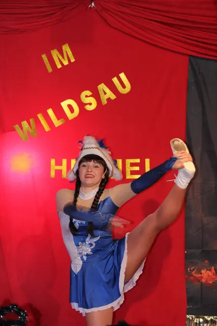 Tanzmariechen Lena von den Schneggetreiwer Silz | Foto: KVG