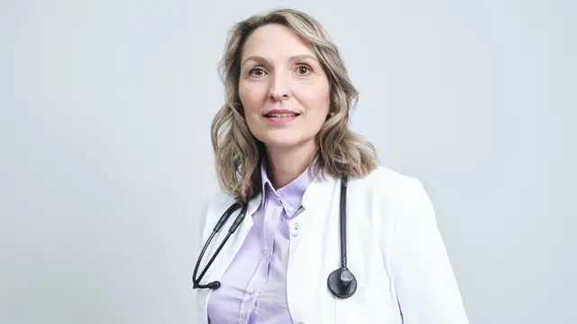 Gesund älter werden: Expertin Prof. Dr. med. Sandra Eifert spricht über weibliche Langlebigkeit | Foto: Michael Bader