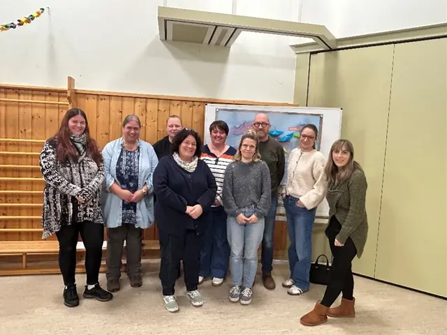 Die teilnehmenden Eltern gemeinsam mit dem Schatzsuche-Team der Kita | Foto: Integrative Kindertagesstätte der Lebenshilfe Kusel