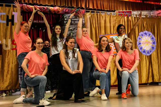 Tanzgruppe „Juniors“ der DJK Käfertal unter der Leitung von Sybille Dornseiff  | Foto: Wolfgang Neuberth