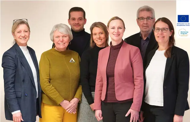 v.l.n.r.: Doris Genz (Geschäftsführerin VFBB e. V.), Doris Barnett (2. Vorsitzende VFBB e. V.), Nicolas Hofstadt (Projektpartner RE-ALIS GmbH), 
Dr. Marlene Gottwald (SPD-Landtagskandidatin), Dörte Schall (Staatsministerin), Reinhard Reibsch (1. Vorsitzender VFBB e. V.), Melanie Ruge (Projektkoordinatorin VFBB e. V.) | Foto: VFBB e. V.