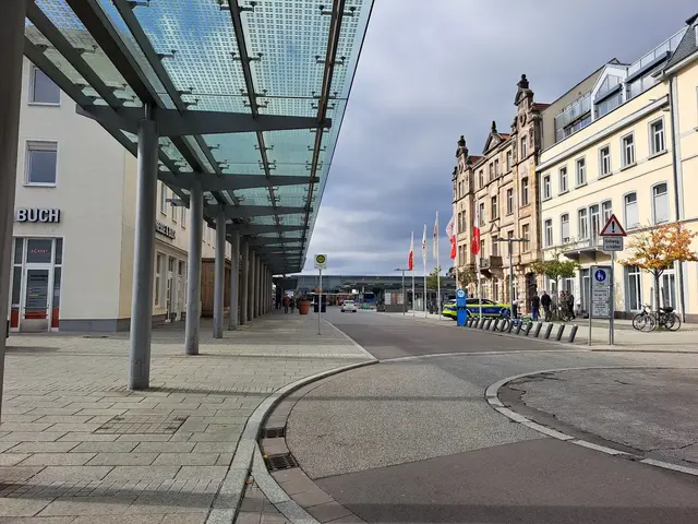 In der Bahnhofstraße in Kaiserslautern ist es am Donnerstagmorgen zu einem eskalierenden Streit zwischen einem Mann und seiner Lebensgefährtin gekommen | Foto: Monika Klein