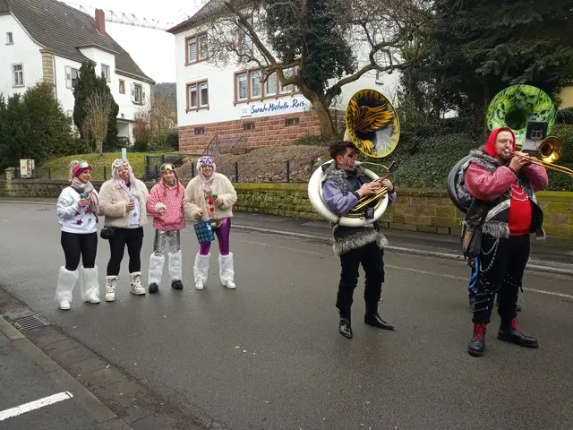Sichtlich Spaß hatten die Umzugsteilnehmer | Foto: Anja Stemler