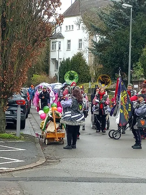 Vom Bahnhof ging es zum Koch'schen Markt | Foto: Anja Stemler