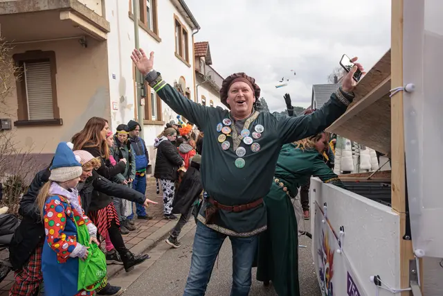  Fastnachtsumzug in Bellheim 2026 -  beste Laune und jede Menge Spaß | Foto: Paul Needham