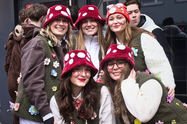 Fliegenpilze? Blumenmädchen? - egal | Foto: Cornelia Bauer