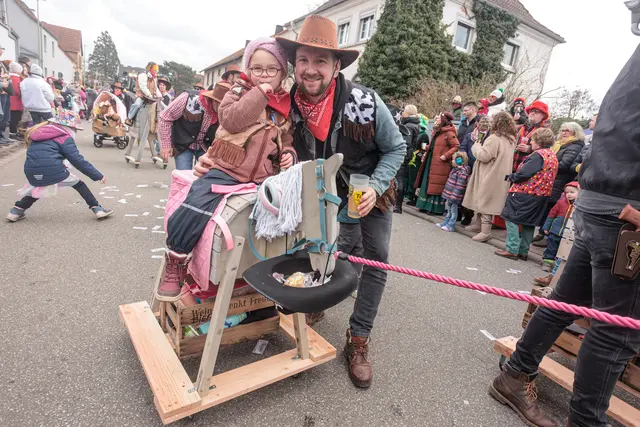  Fastnachtsumzug in Bellheim 2026 -  wunderschöne Kostüme | Foto: Paul Needham