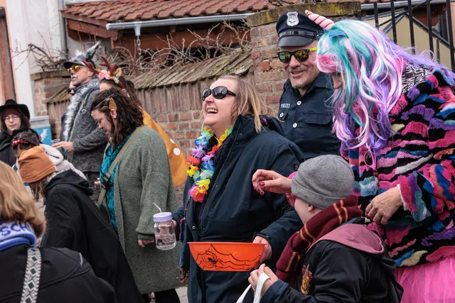  Faschingsumzug in Bellheim 2026 - die Zuschauer hatten jede Menge Spaß | Foto: Paul Needham