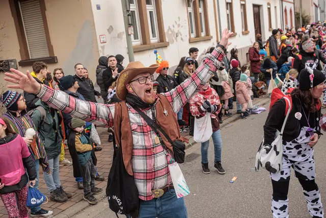  Fastnachtsumzug in Bellheim 2026 -  beste Laune und jede Menge Spaß | Foto: Paul Needham