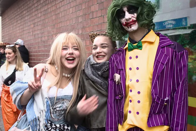 Alice im Wunderland trifft Joker trifft Kätzchen | Foto: Cornelia Bauer