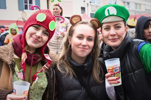 Beste Laune auf dem Schillerplatz in Schifferstadt | Foto: Cornelia Bauer