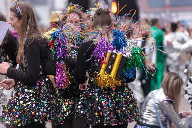  Faschingsumzug bringt Bellheim zum Glitzern und Strahlen | Foto: Paul Needham