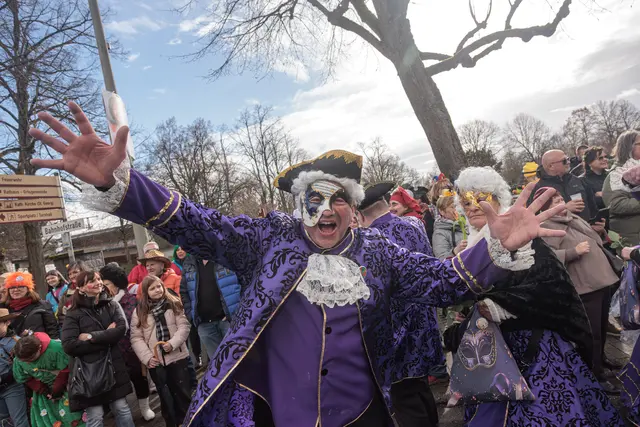  Faschingsumzug in Jockgrim... Party nonstop | Foto: Paul Needham