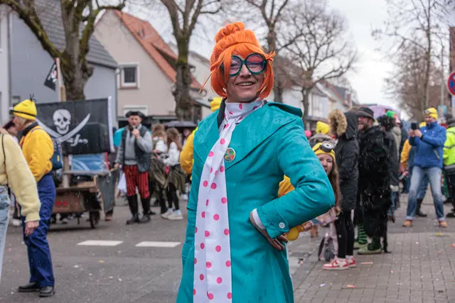 Elegant und farbenfroh... Fasching in Jockgrim | Foto: Paul Needham