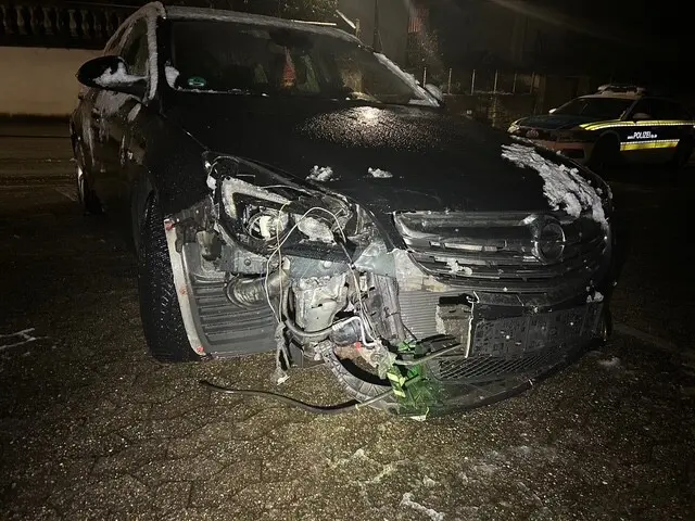 Der entstandene Schaden an den Fahrzeugen ist beträchtlich | Foto: Polizeiinspektion Zweibrücken