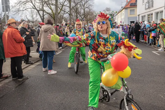  Fasching in Jockgrim...  | Foto: Paul Needham