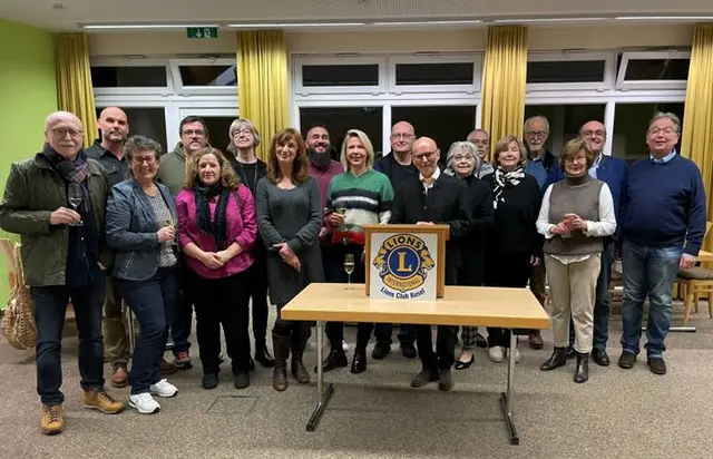 Mitglieder des Lions Club Kusel und Vertreterinnen und Vertreter der Jugendinstitutionen | Foto: Hildegard Marx