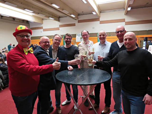 Tobias Meyer, Claus Schick, Dirk Herber, Joachim Blöhs, Timo Jordan, Sven Hoffmann, Thomas Götz und Alexander Breinich  | Foto: Brigitte Melder