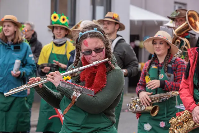 Faschingsumzug 2026 in Jockgrim - jede Menge Spaß und allerlei schrille Töne | Foto: Paul Needham