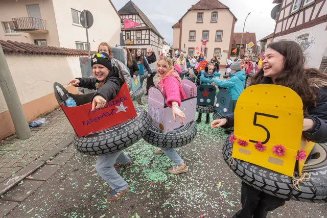 Fastnacht in Jockgrim 2026 -  Gas geben | Foto: Paul Needham