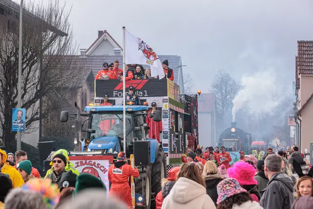 bunt und fröhlich - der Fastnachtsumzug in Jockgrim 2026 | Foto: Paul Needham