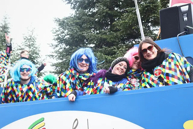 Kreative Gruppenkostüme sorgen für viele Hingucker | Foto: Cornelia Bauer